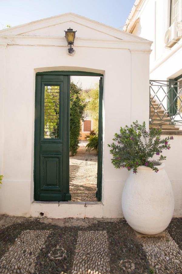 1861 Mansion Spetses Villa Luaran gambar