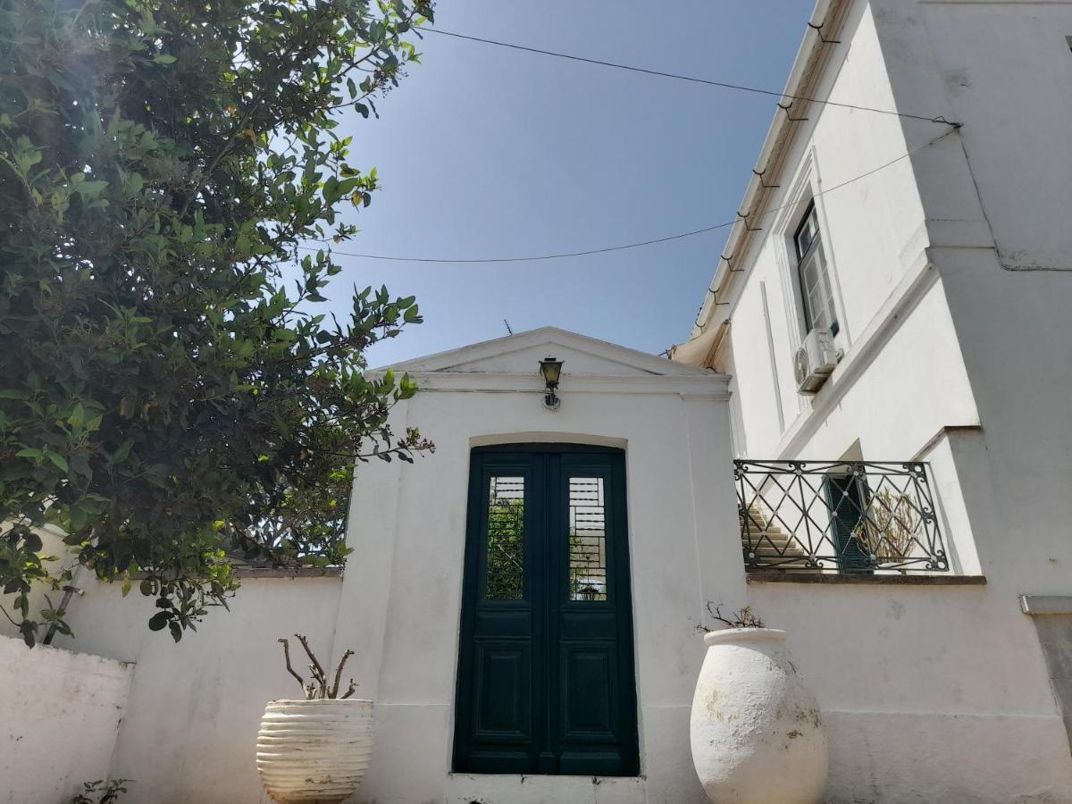 1861 Mansion Spetses Villa Luaran gambar